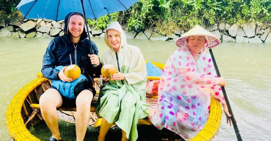 Hoi An: Hoi An Basket Boat Ride in Water Coconut Forest - Entering the world of Hoi An basket boats on the Thu Bon