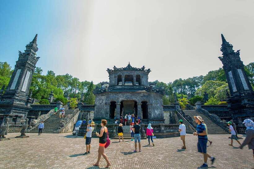 Hoi An: Imperial Hue And Scenic Hai Van Pass Discovery Tour - Getting from Hoi An to Hue the practical way