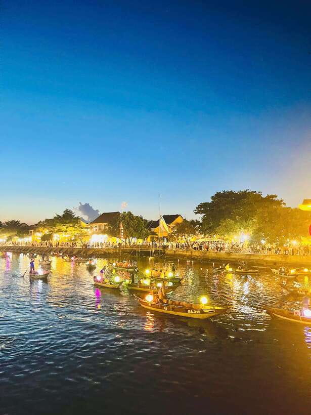 Hoi An: Lantern Boat Ride on the Hoai River - Who this Hoai An lantern boat ride suits best