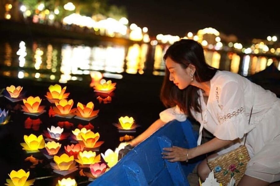 Hoi An Lantern Boat Ride on the Thu Bon River - The Flower Lantern Wish: Peace, Luck, and Timing