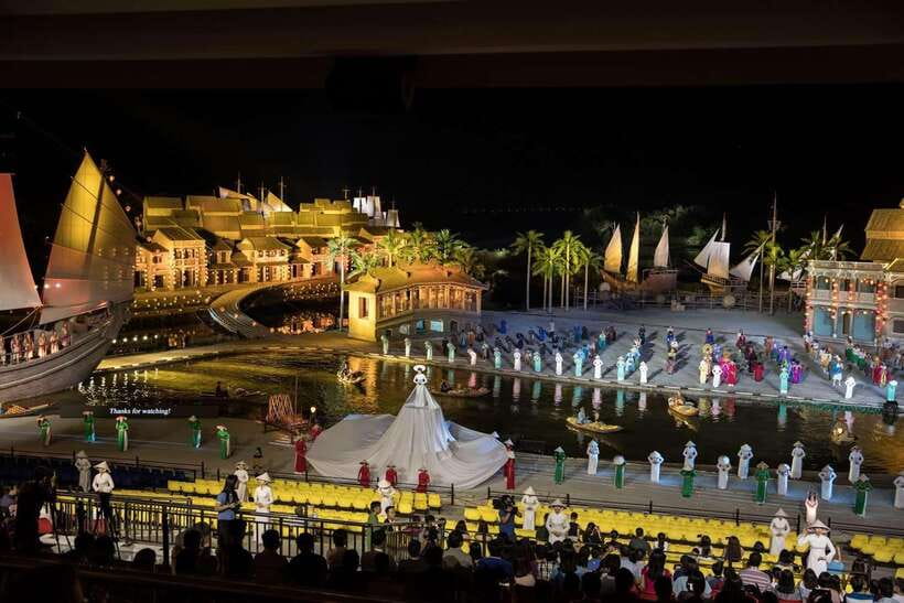 Hoi An Memories Land Entry Ticket with Show - The park walk: mini-shows, photo-light vibes, and that first wow moment