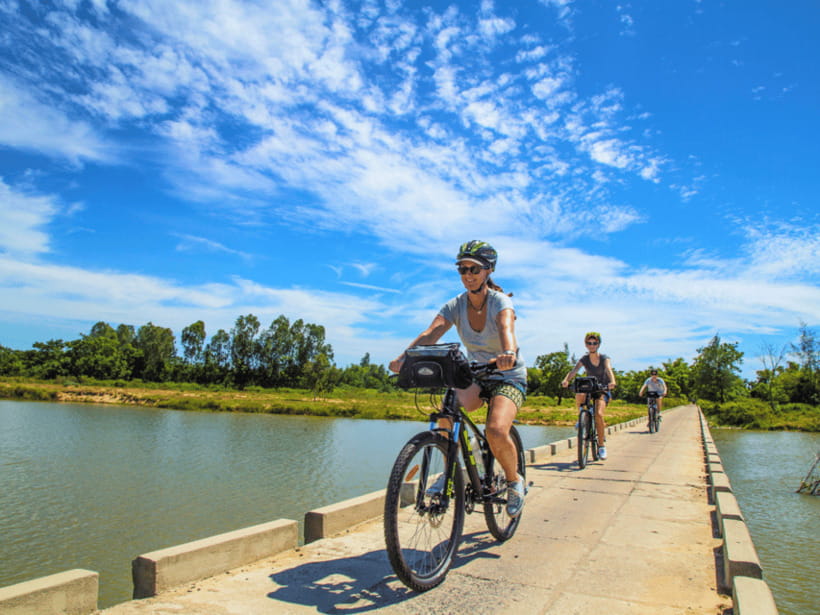 Hoi An: Morning Countryside Tour by Bike - Guide Quality: What You’re Really Paying For
