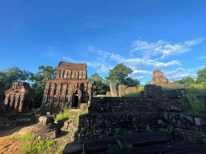 Hoi An: My Son Ruins: Guide-Bus-Boat-Cultural Show-Lunch - What to bring, and how to make the day comfortable