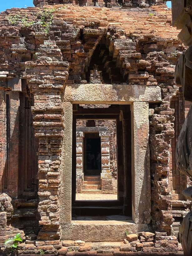 Hoi An: My Son Ruins: Guide-Bus-Boat-Cultural Show-Lunch - On the road: Vietnamese history plus Champa culture before My Son