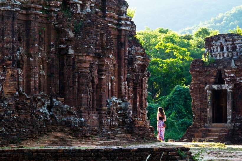 Hoi An: My Son Sanctuary 8 am/1 pm - My Son Sanctuary in Hoi An Area: UNESCO Champa ruins, in real scale