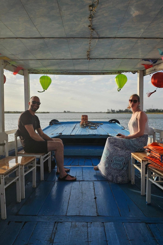 Hoi An: My Son Sanctuary Guided Tour with Boat Ride & Lunch - Entering My Son Sanctuary: temples, Mount Meru symbolism, and photo time