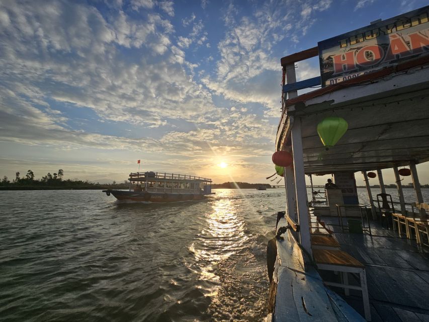Hoi An: My Son Sanctuary & Sunset River Cruise BBQ or Banhmi - Hitting My Son at the Right Time (12:30 Pickup)