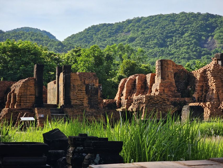 Hoi An: My Son Sanctuary & Sunset River Cruise BBQ or Banhmi - Transfer to the Pier and Thu Bồn River Sunset Views