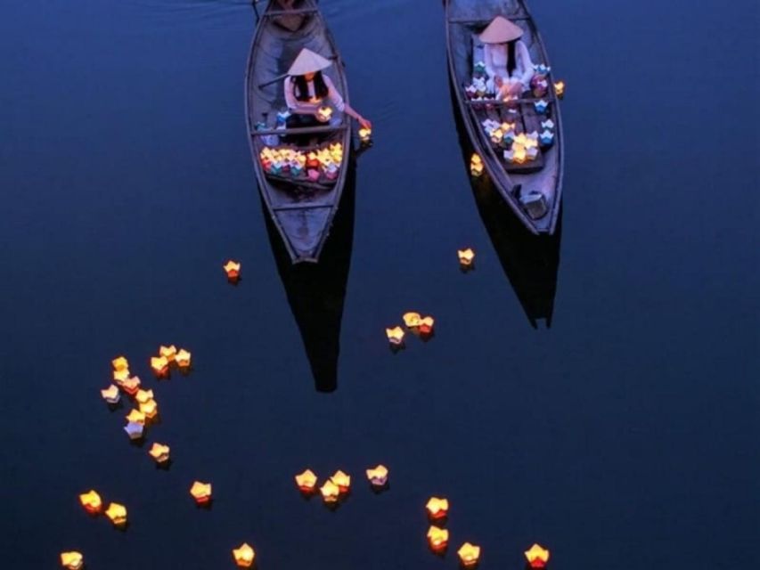 Hoi An: Night Boat Trip and Release Lantern at Hoai River - Small Group Comfort: Shared Boats and How That Affects Your Experience