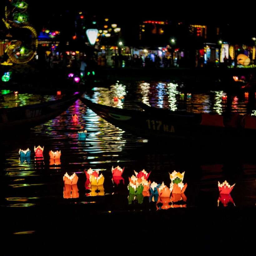 Hoi An: Private night boat Trip & release lantern on river - Price and value: why $8 feels like more than you expect