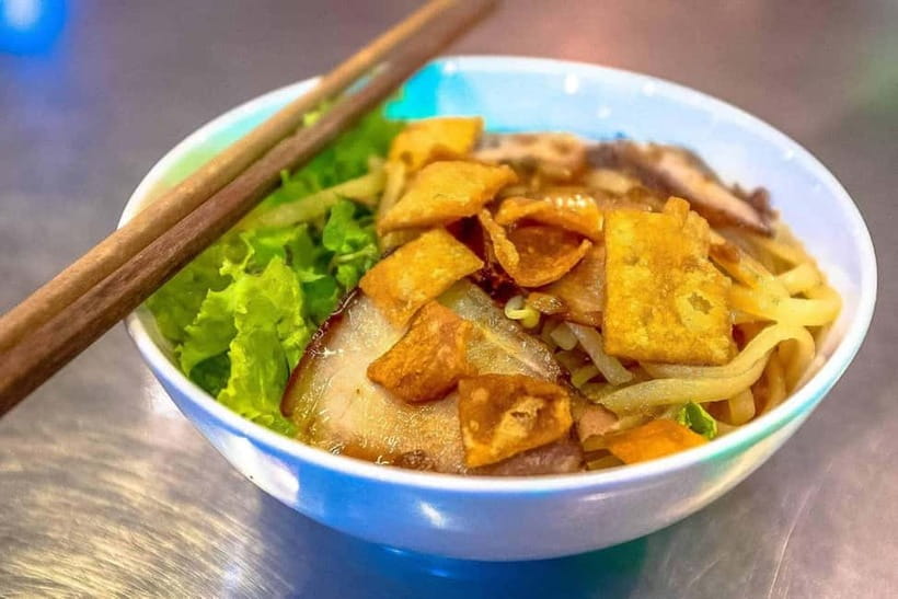 Hoi An Street Food, night market and lantern boat ride - The snack lineup: what you’ll likely taste