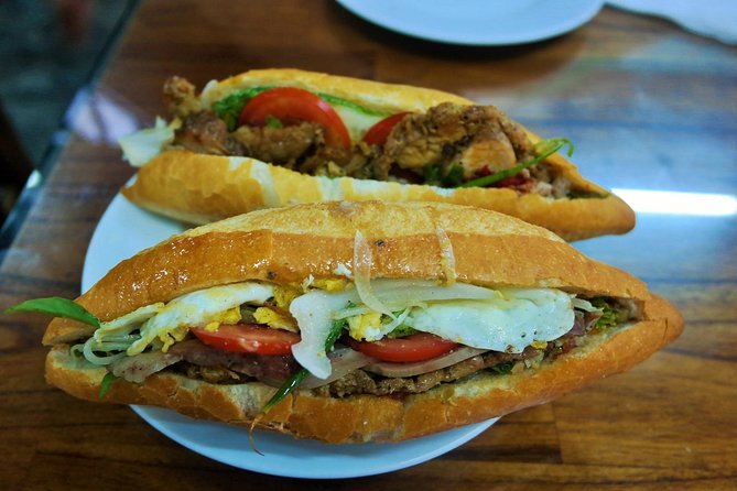 Hoi An Street Food Walking Tour with Tastings - White Rose Restaurant check-in, meeting flow, and pacing for 4 hours
