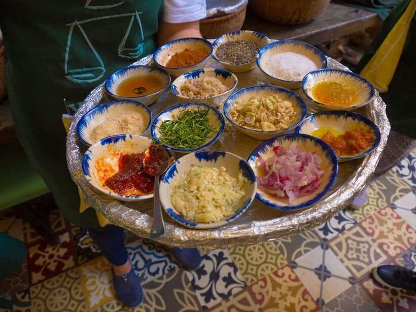 Hoi An: Sunset Food Tasting Tour - Who should book this tour, and who might skip it