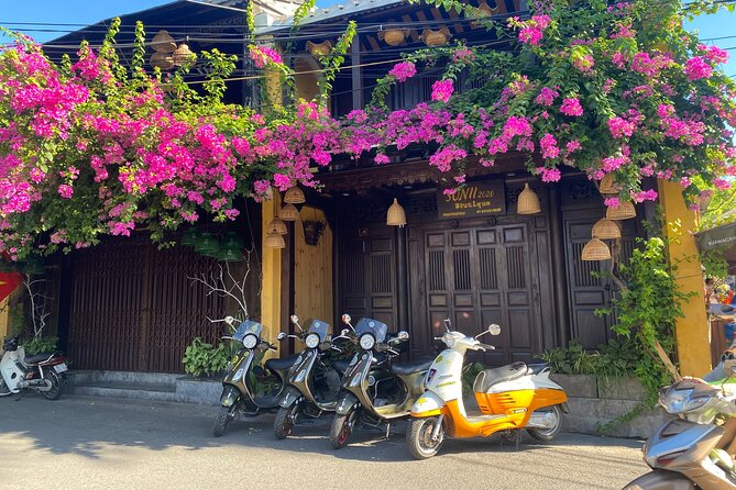 Hoi An Vespa Tours: Hoi An Highlights and Hidden Gems - Finish in Old Town with Hoi An delicacies at a local restaurant