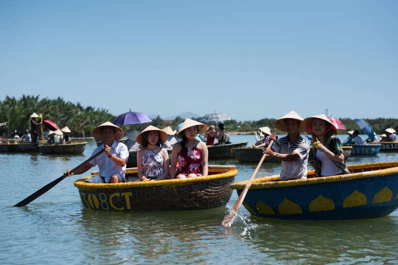 Hoian/Danang: Eco Cooking Class, Cruise Trip, Basket Boat - Market Walk in Hoi An, With a Chef Picking the Right Ingredients