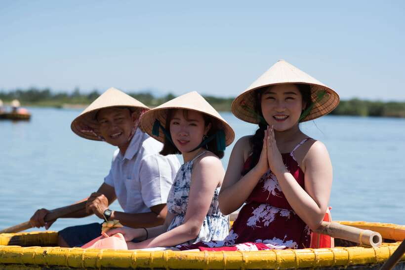 Hoian/Danang: Eco Cooking Class, Cruise Trip, Basket Boat - Basket Boat Rowing, Fish-Catching Tricks, and Boat-Race Fun