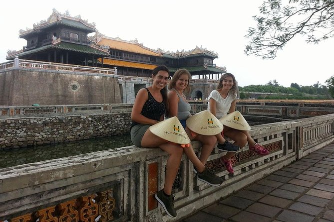 Hue city Deluxe Group Tour (Daily Tour-12 pax max) - Dong Ba Market: Real Hue Shopping With Limited Time