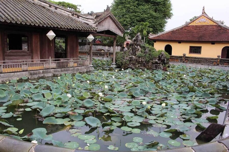 Hue Customizable Tour with Imperial Citadel & Forbidden City - Nine dynastic urns and Miếu Temples, built to remember rulers
