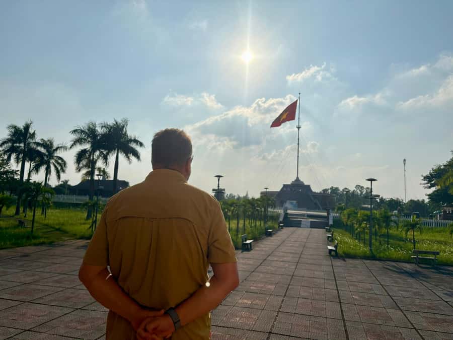 Hue: DMZ Half-Day Tour by Private Car to Vinh Moc Tunnels - Guide style: private car plus on-site explanations