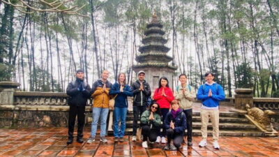 Dragon Boat, Perfume River, Pagoda & Royal Tomb Tour
