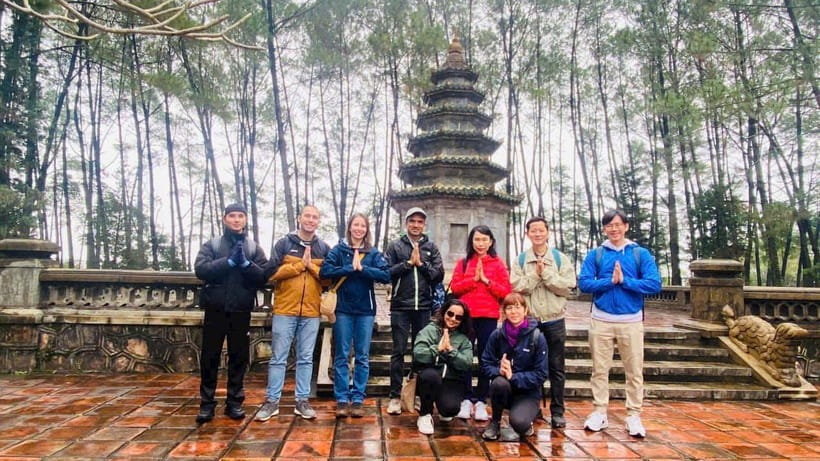 Hue: Dragon Boat, Perfume River, Pagoda & Royal Tomb Tour - Perfume River dragon boat, why 30 minutes works