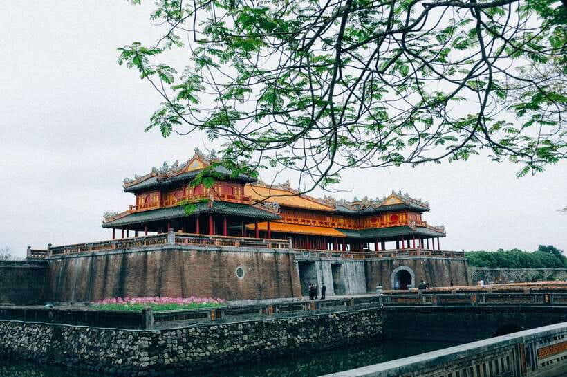 Hue :Exploring Royal City with Multi Options and Dragon Boat - Price and value: where $12 really matters and where it does not
