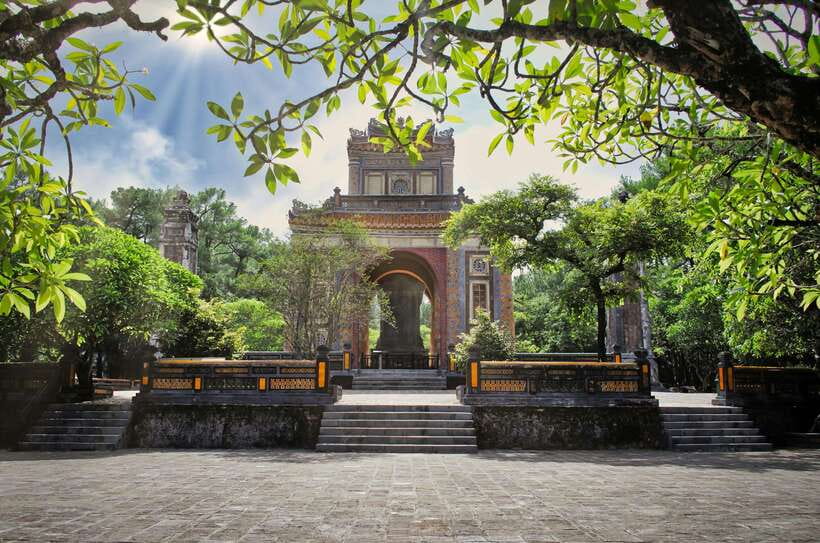 Hue :Exploring Royal City with Multi Options and Dragon Boat - Minh Mang Tomb, Khai Dinh Tomb, and Tu Duc Tomb: three tombs, three moods