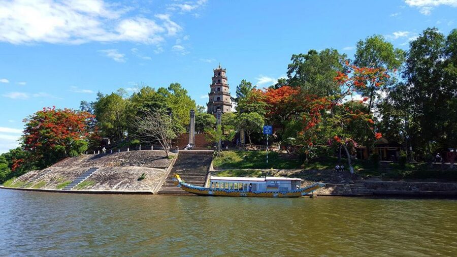 Hue: Full-Day City Tour with Dragon Boat Cruise - Dong Ba Market and Lunch, a Real Break in the Middle