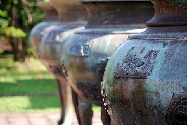 Hue Half-Day Tour with Boat Trip and Sightseeing - How the air-conditioned minivan keeps your half-day on track