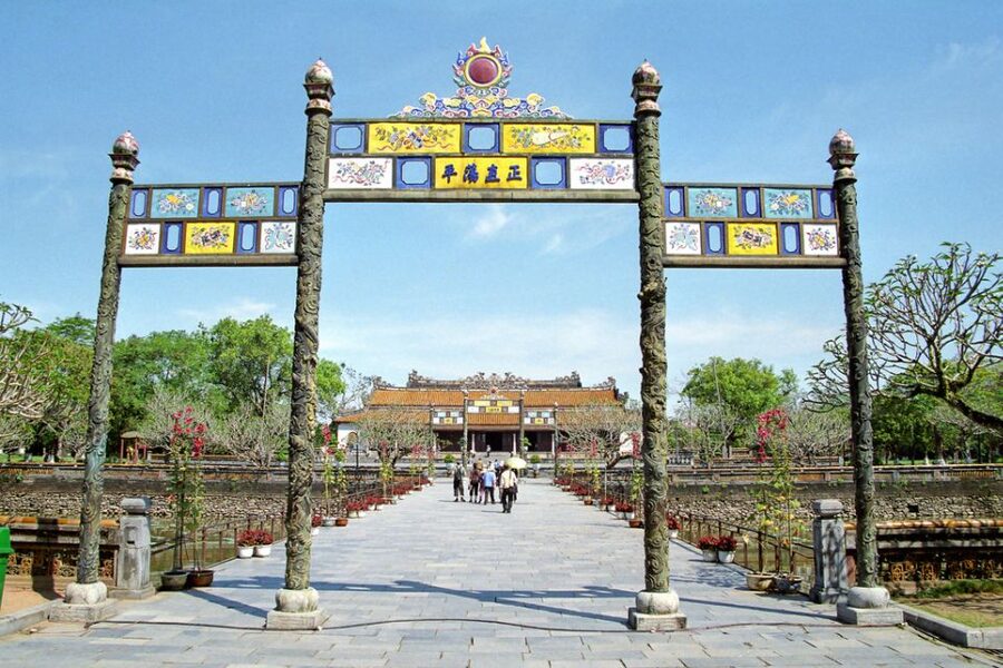 Hue Half-Day Tour with Boat Trip and Sightseeing - Perfume River dragon boat and Thien Mu Pagoda tower time