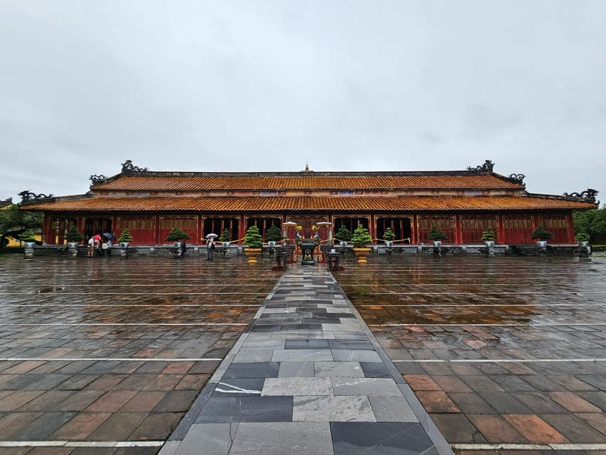Hue: Imperial and Forbidden City Guided Tour - Meeting at the House of Cannons, then easing into the site