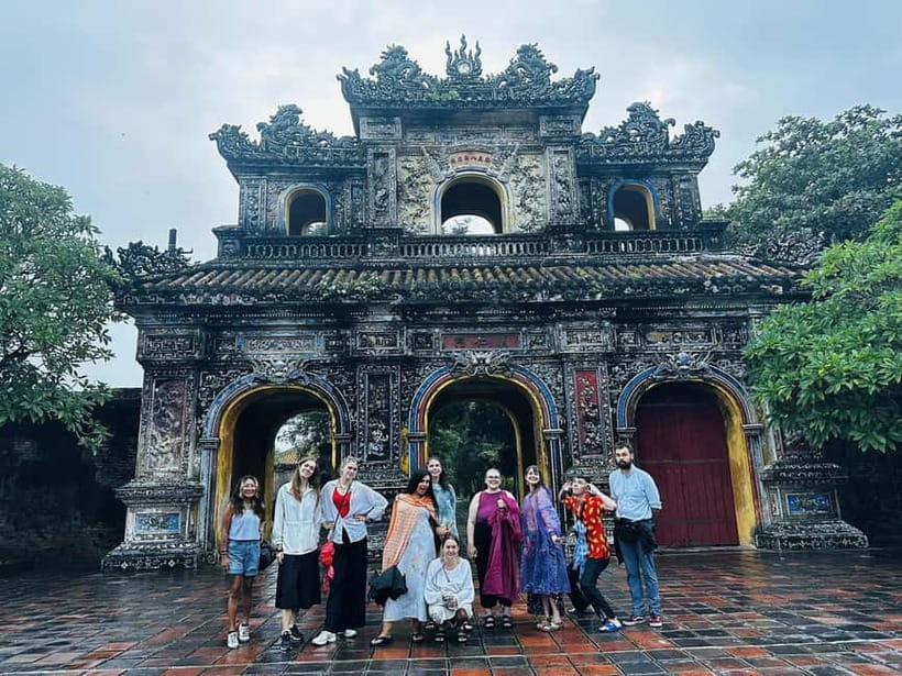Hue Imperial City and Forbidden City Walking Private Tour - Walking rhythm, photo stops, and how to enjoy every gate