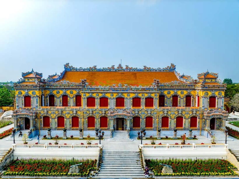 Hue Imperial City and Forbidden City Walking Private Tour - Flag Tower and Cua Ngo Mon: the gates that tell you who mattered