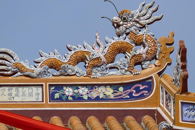 Hue Imperial City Daily Ingroup Tour via Hai Van Pass - Entering Hue Imperial City: Noon Gate, Thai Hoa Palace, Mieu Temple