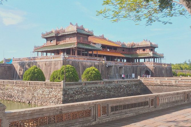HUE IMPERIAL CITY: Full-Day Guided Tour from Da Nang or Hoi An - Thien Mu Pagoda: Hue’s spiritual symbol, right where the river story starts