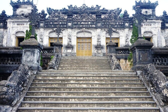 Hue Imperial City Full Day Small Group Tour from Da Nang - Thien Mu Pagoda at 15:00: Hue’s Biggest Pagoda in One Calm Hour