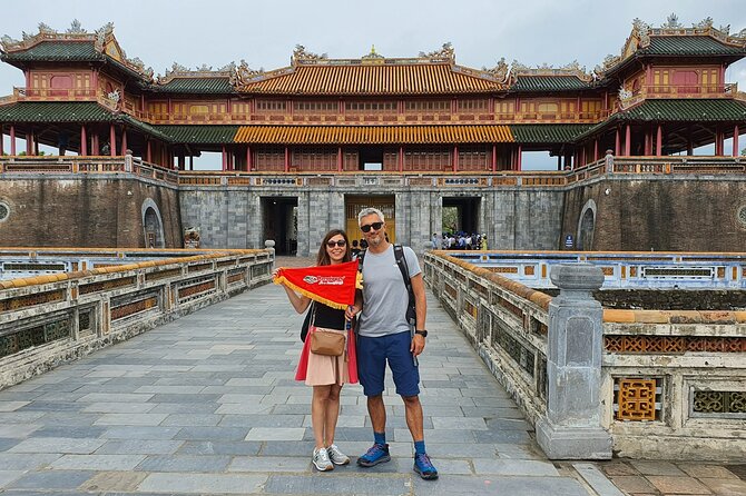 Hue Imperial City Private Tour with Local Experts - Entering Hue Imperial City, gates, palaces, and why the layout matters