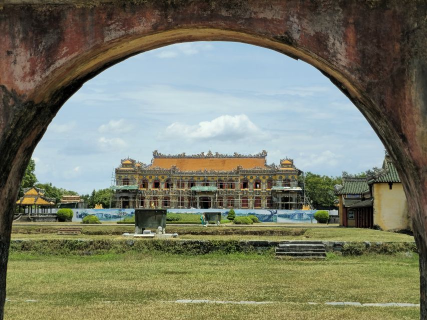 Hue Imperial city walking tour and optional royal tombs - Kiến Trung Palace and Thiệu Phương Garden: the Purple Forbidden City feel