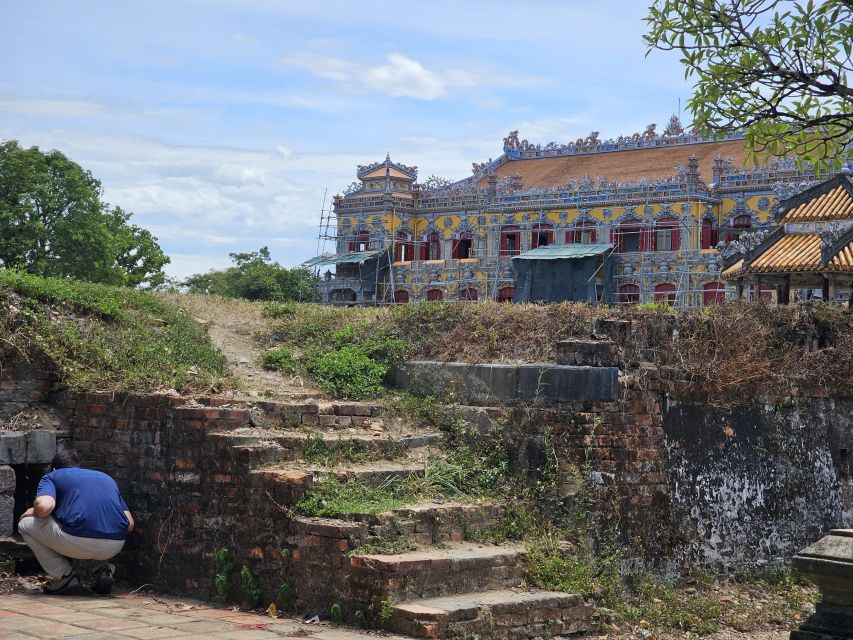 Hue Imperial city walking tour and optional royal tombs - Meeting point: Nine Holy Cannons, 4-cannon side