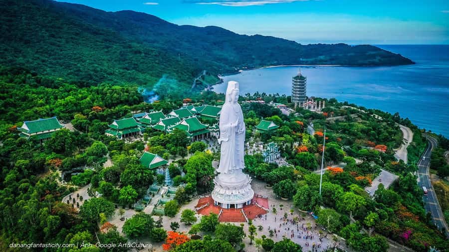 Hue: Private Car to/from Hoi An via Multi Attractions(1-Way) - Marble Mountains: caves, pagodas, and those wide views