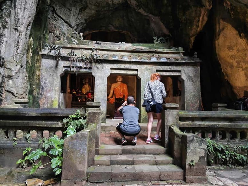 Hue: Private Car to Hoi An via Fabulous Stops - How the Hue to Hoi An private transfer actually works