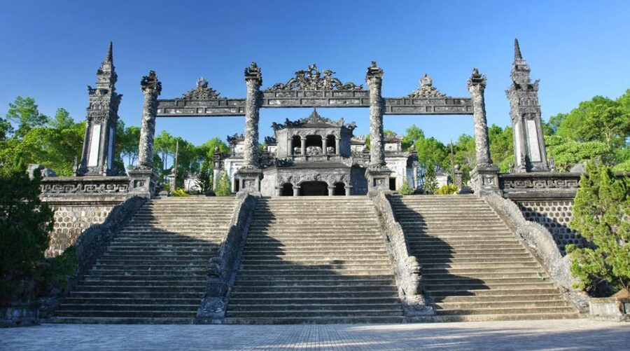 Hue Private Tour with Local Guide – Customize Your Itinerary - Tombs of Minh Mang and Khai Dinh: two styles, two messages