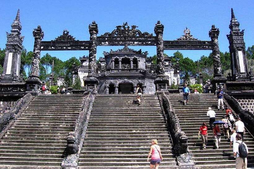 Hue Royal Tombs Tour: Visit Best Pagodas & Mausoleums - Tu Hieu Pagoda: The Root Temple and Thich Nhat Hanh