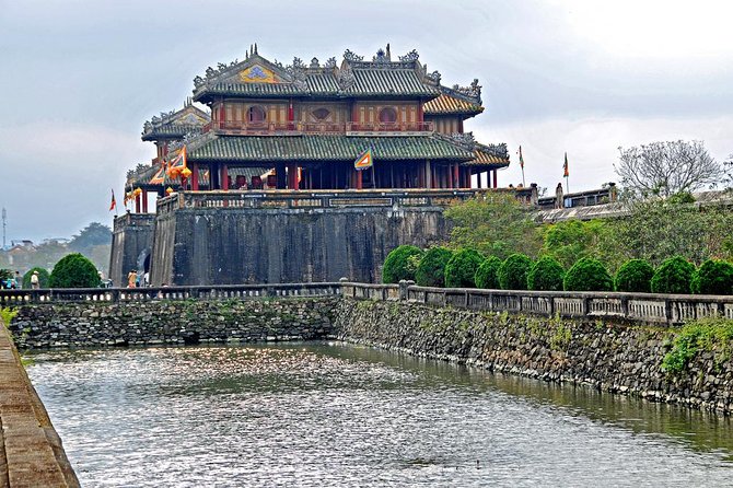 Hue’s Top Attractions by Car with Informative ES Driver - Key highlights worth knowing