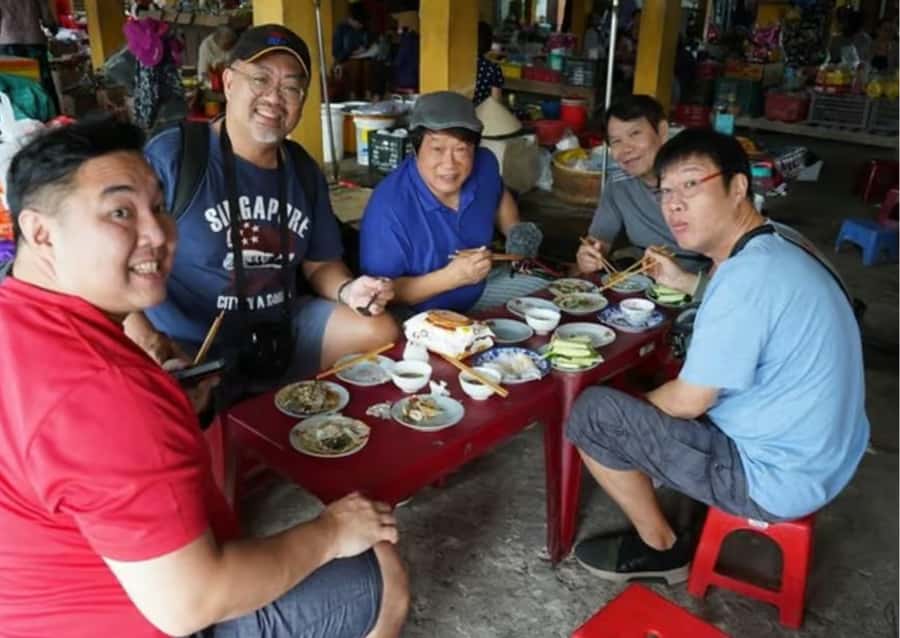 Hue Street Food Walking Tour with Local Dishes - Quán Cẩm for Bún Bò Huế, Hue’s iconic spicy beef noodle soup