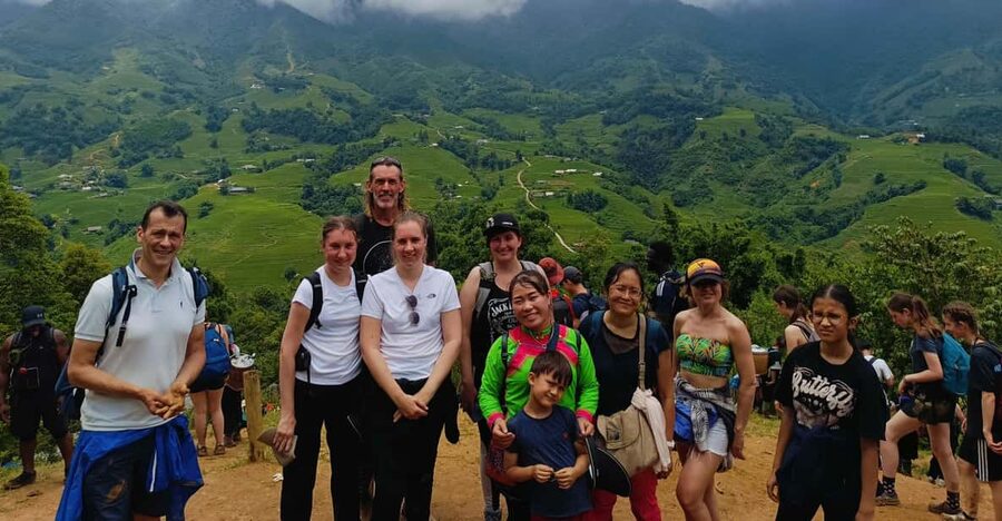 In Sapa: 1 Day Mountain Trek, Visit beautiful villages - The Traditional Family Lunch in the Middle of the Trek