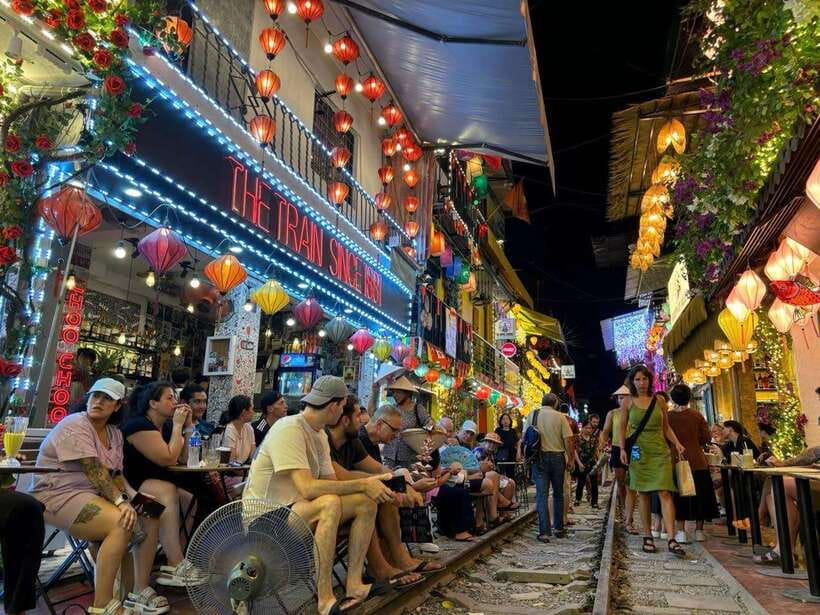 Incense + Hat Villages/ Temple of Literature, Hoa Lo Prison - Key Points That Make This Tour Worth Your Time
