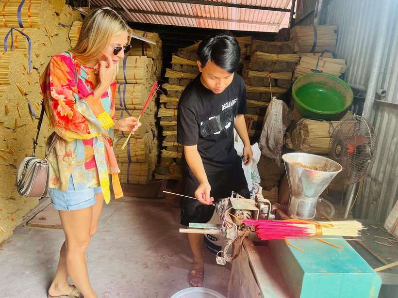 Incense, Hat Villages Tour/Traditional Crafts with Options - Bat Trang ceramic village: the 14th-century pottery routine plus your take-home piece