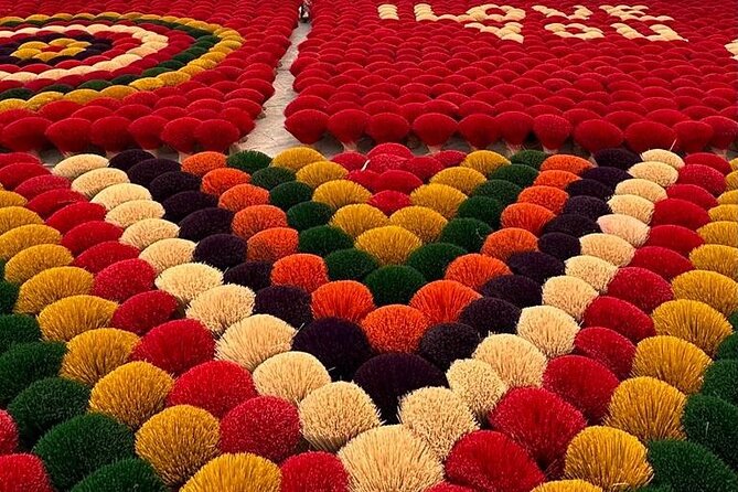 Incense Village Small Group of 9 Tour From Hanoi to Ninh Binh - A nine-person rhythm beats a big-bus sprint