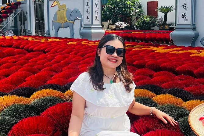 Instagram Incense Quang Phu Cau Village Tour with Train Street - Guides can make or break this kind of day trip